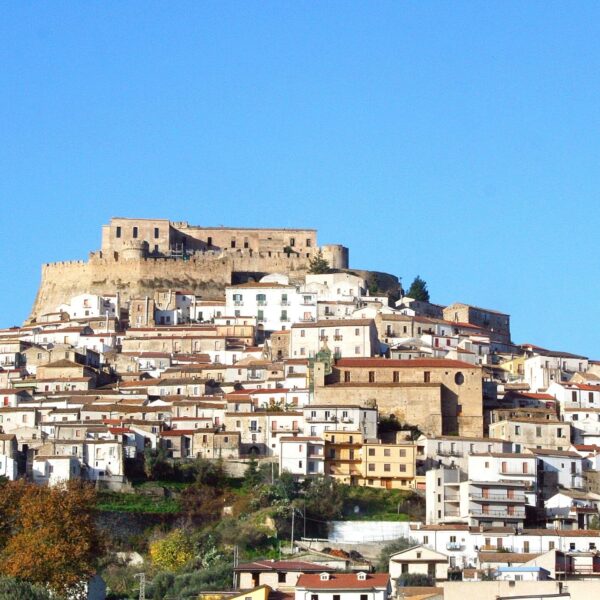 Rocca Imperiale - Limone Che Si Mangia